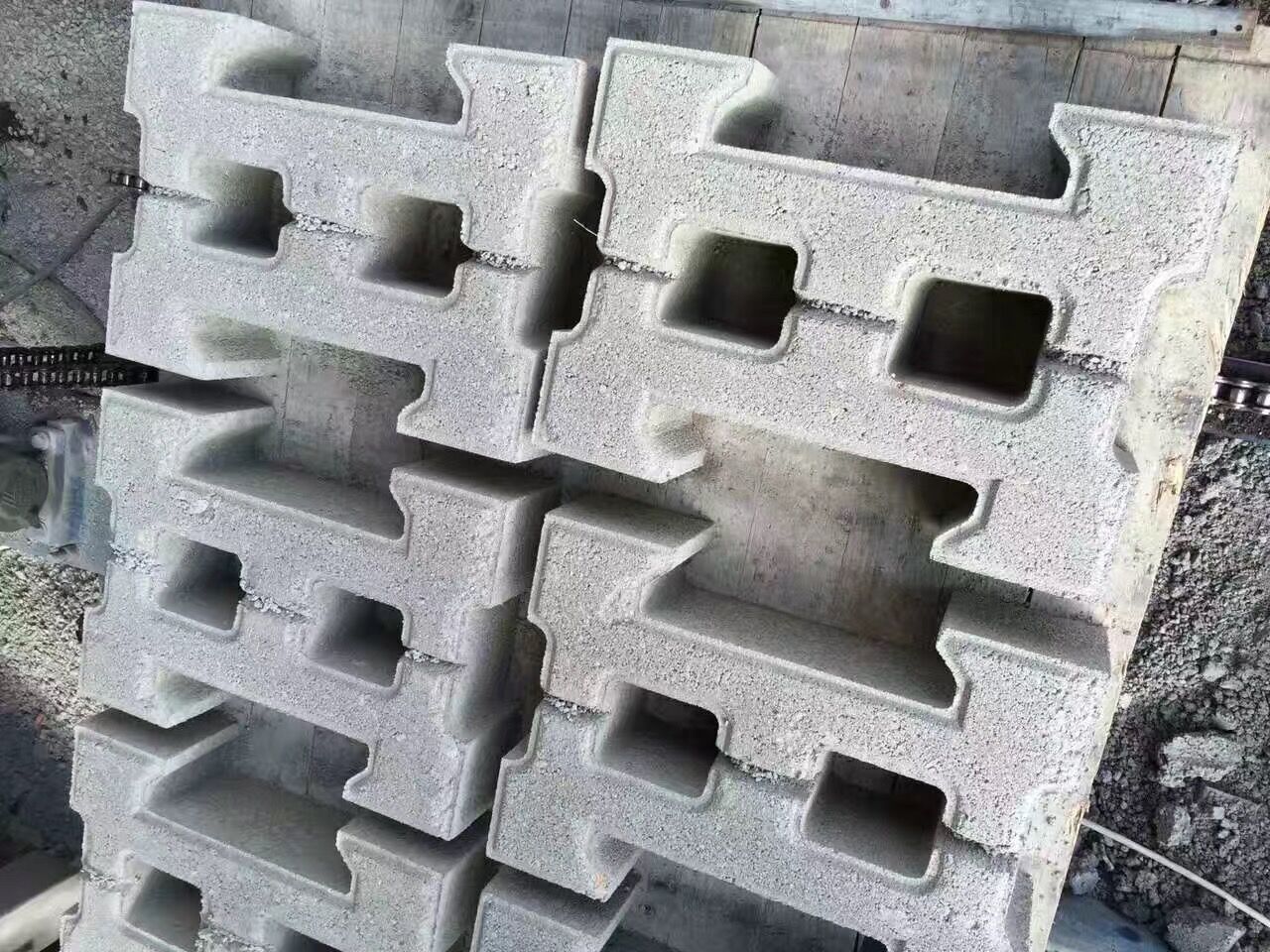 Kaluwihan lan Aplikasi Mesin Blok Interlocking ing Industri Konstruksi