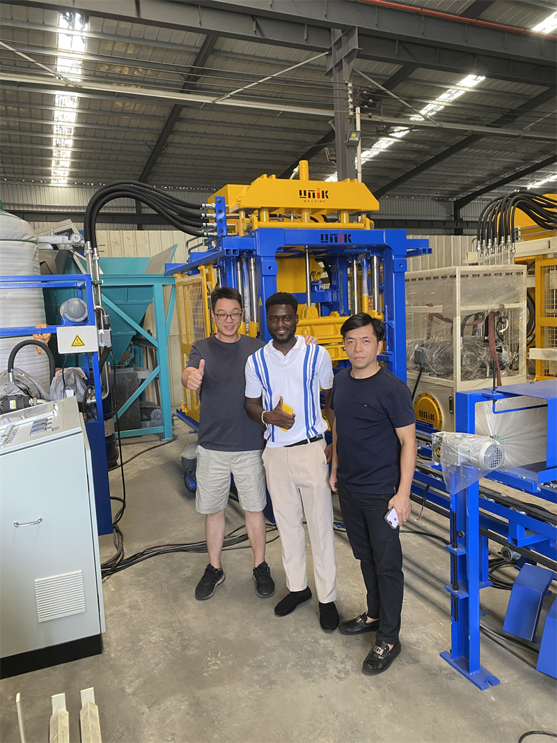 Kunjungan Apik Saka Ghana: Wisata Mesin Konkrit lan Tuku Niat